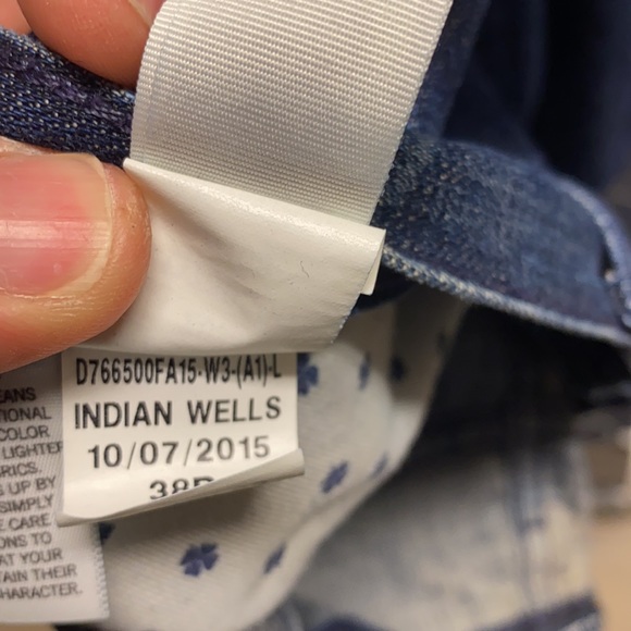 Jeans - Picture 5 of 9